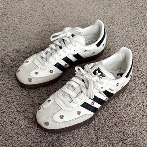 Brand New Adidas Samba Flower Embroidered
